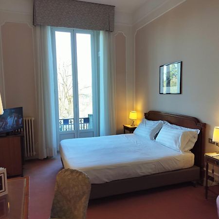 Palace Grand Hotel Varese Exterior photo