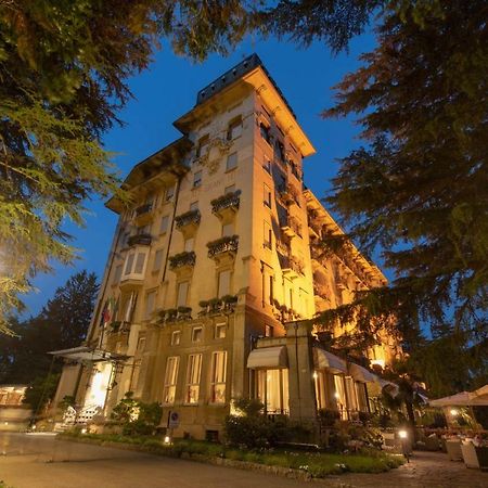 Palace Grand Hotel Varese Exterior photo