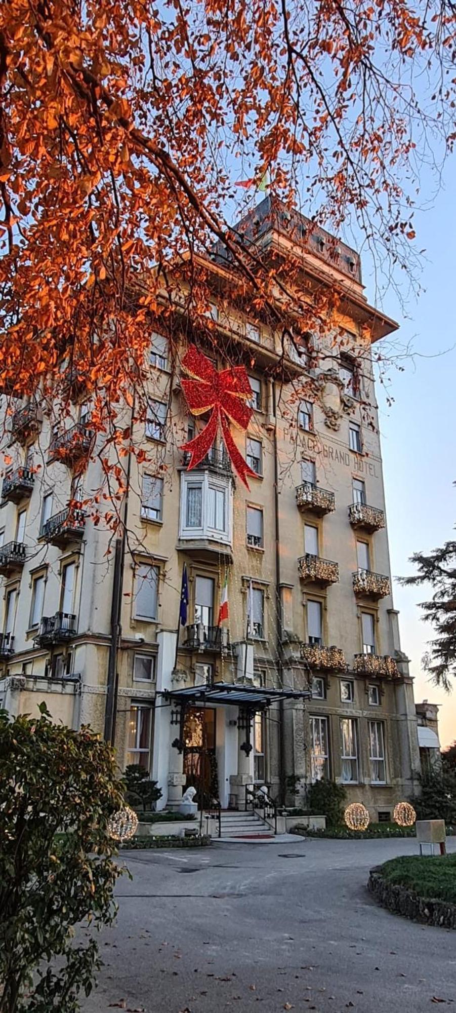 Palace Grand Hotel Varese Exterior photo